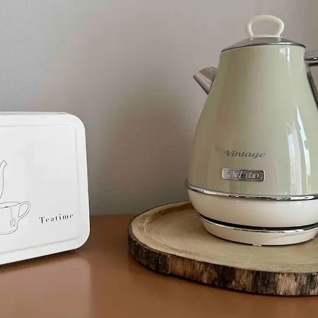 Ama Homes - Garden Lakeview Apartament