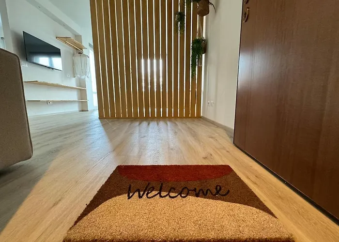 Ama Homes - Garden Lakeview