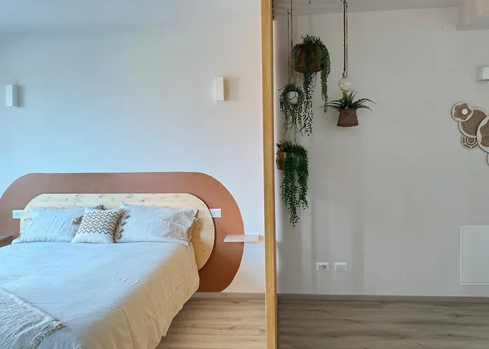 Ama Homes - Garden Lakeview * Μπελάτζιο