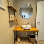 Ama Homes - Garden Lakeview Apartment *