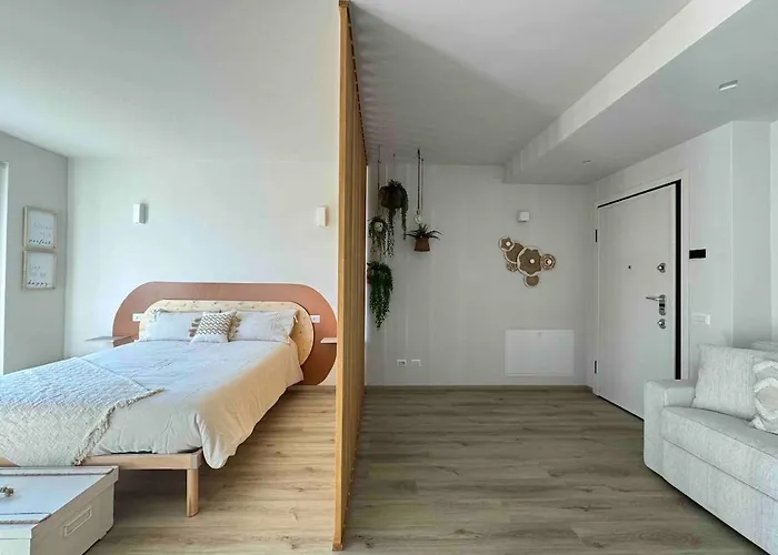 Ama Homes - Garden Lakeview דירה בלאג'יו